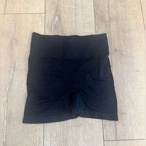 🌟3/$22🌟 Women's Black Shape-wear size small.